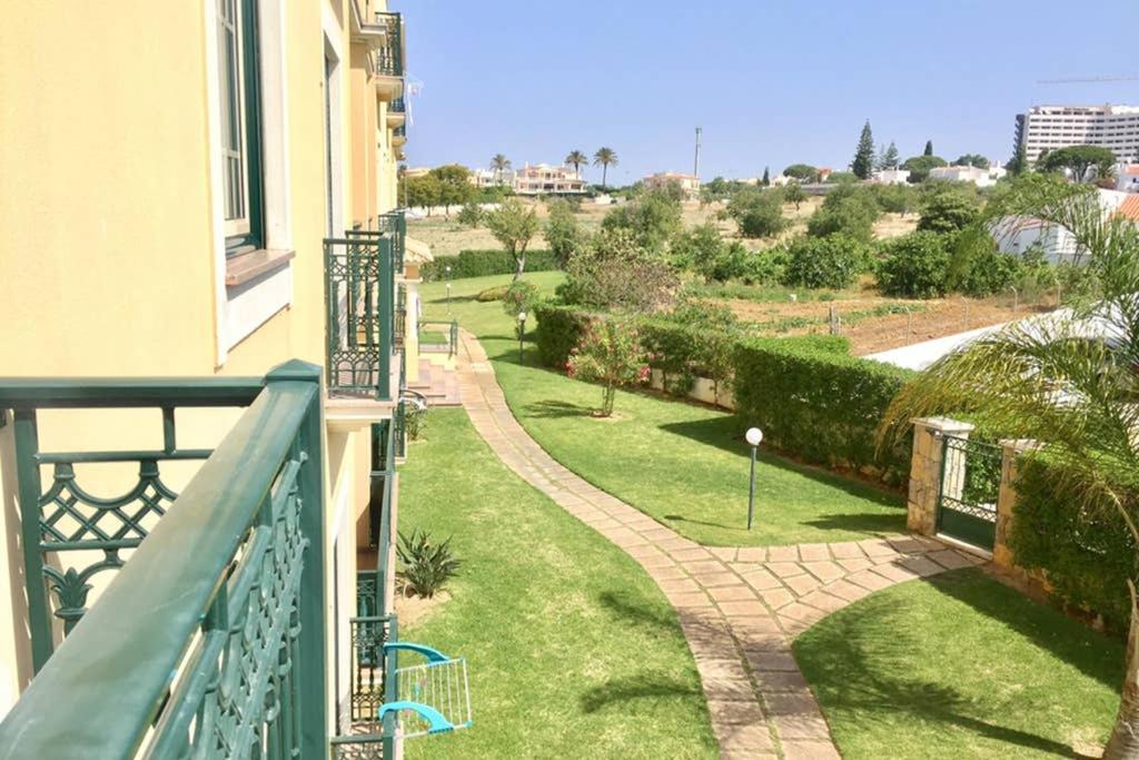 Edificio Sao Joao Areias Strip L Oura Apartamento *